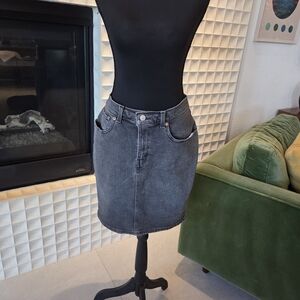 Levi's Premium Denim Essentials Charcoal Gray Pencil Skirt, Size 30 (10-12, M-L)